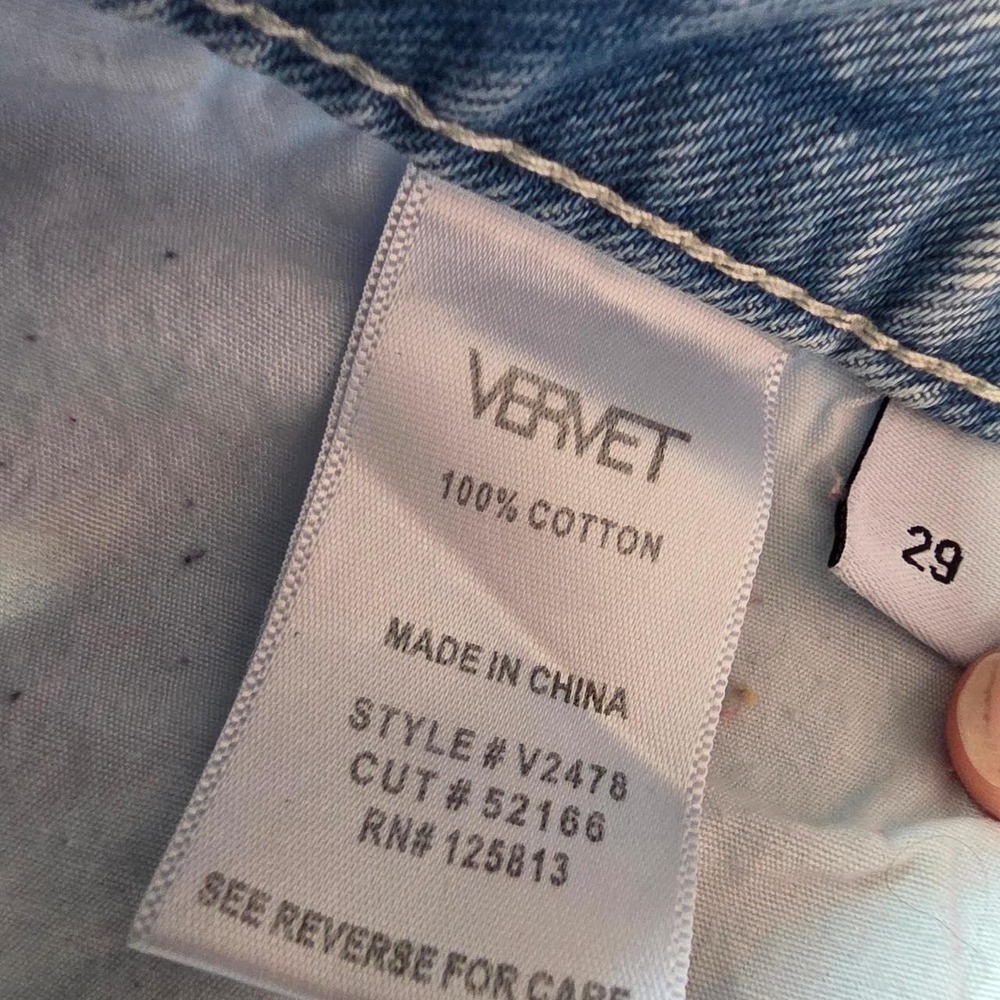 Womens Vervet Light Wash Distressed Jeans Style V2478 Cut 52166 (Sz 29) - Picture 8 of 8